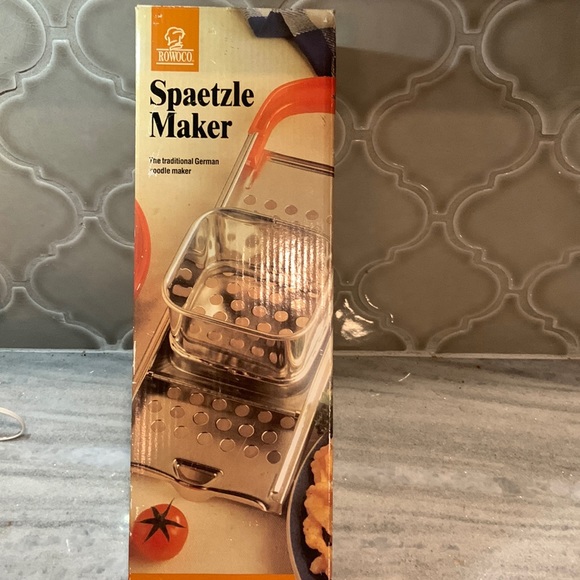 ROWOCO Kitchen Vintage Rowoco Spaetzlegerman Noodle Maker